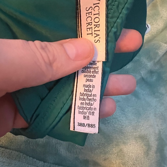 Victoria’s Secret Racerback Front Clip Bra - Picture 3 of 4